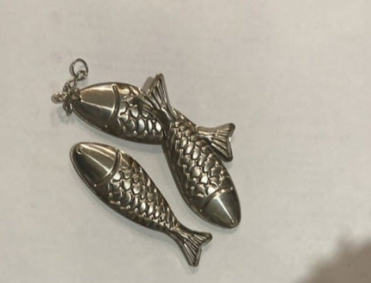 Tres pescado de herramientas de Inle para un cliente especifico