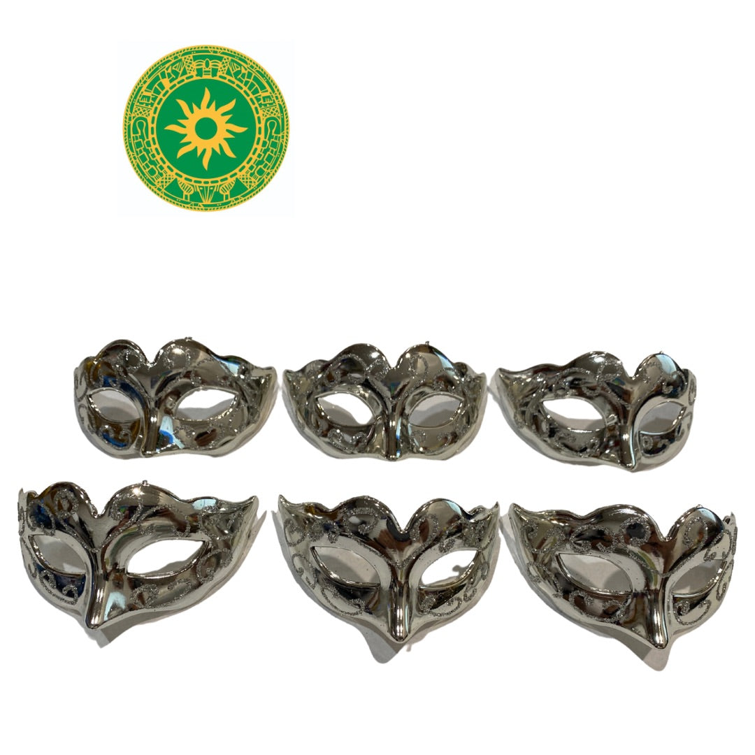 CARETA CON CASCABELES