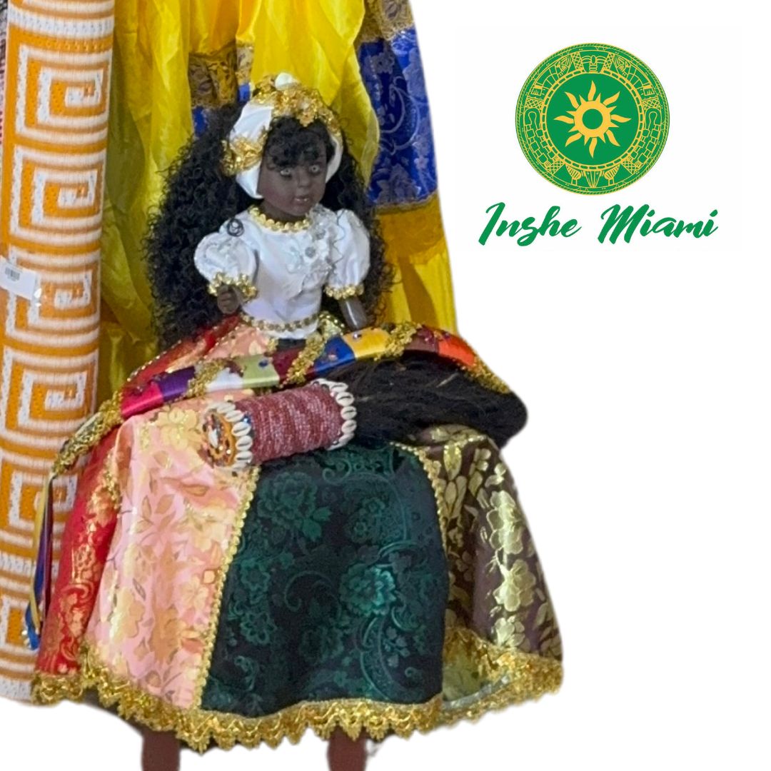MUÑECAS GRANDES DE DIFERENTES COLORES