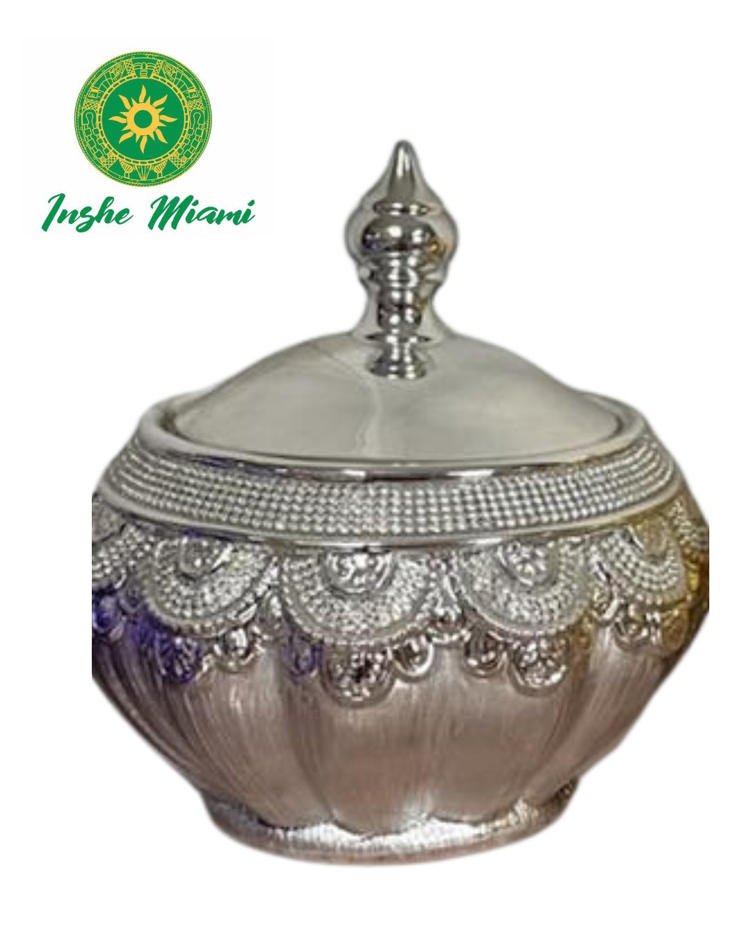 SMALL ROUND TUREEN WITH ORNAMENTS