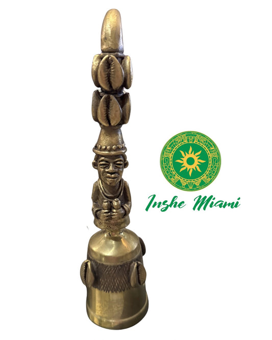 Iroke Ide de Bronce con Figura Apetebí – Campana Tradicional de Orunmila Ifá