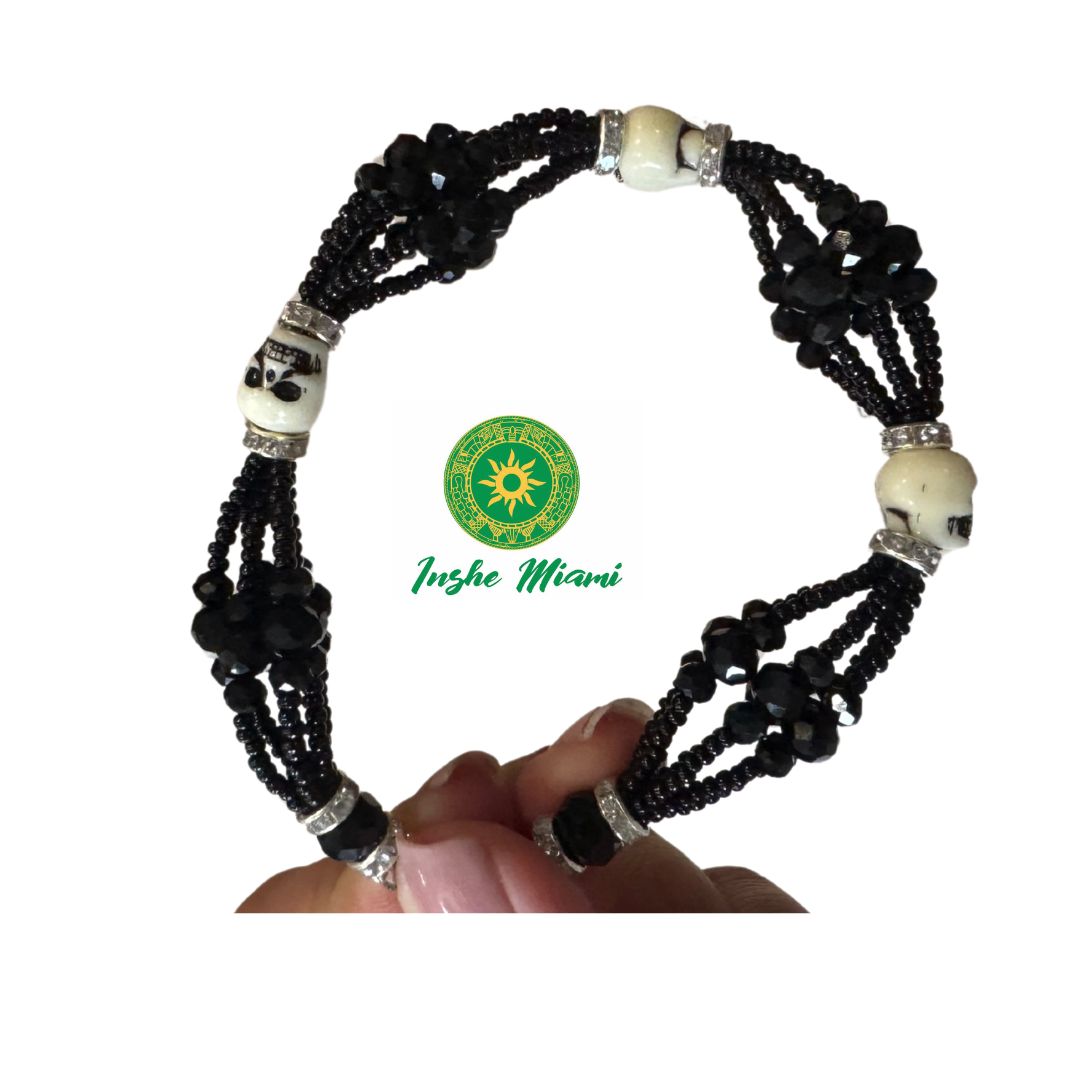 Ilde de Masito Negro con Carabelas