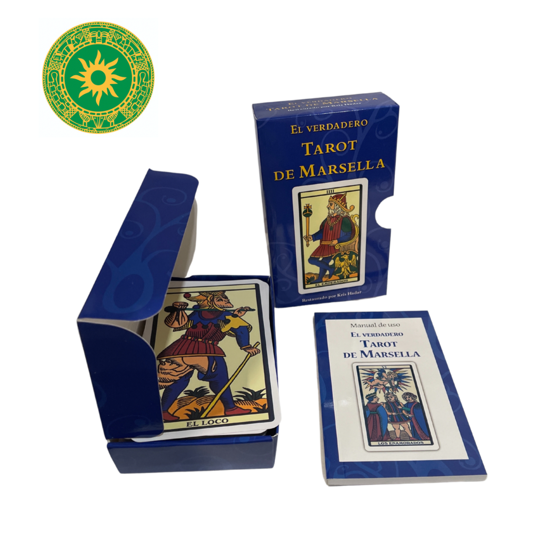 Carta Tarot de Marsella con libro.