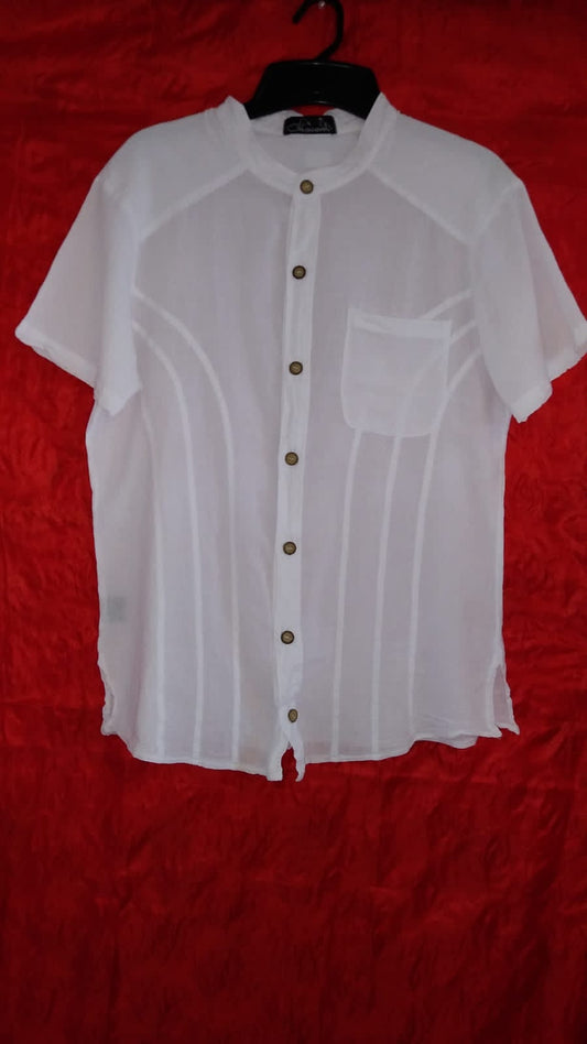 WHITE SHIRT WITH POCKET AND DETAILS