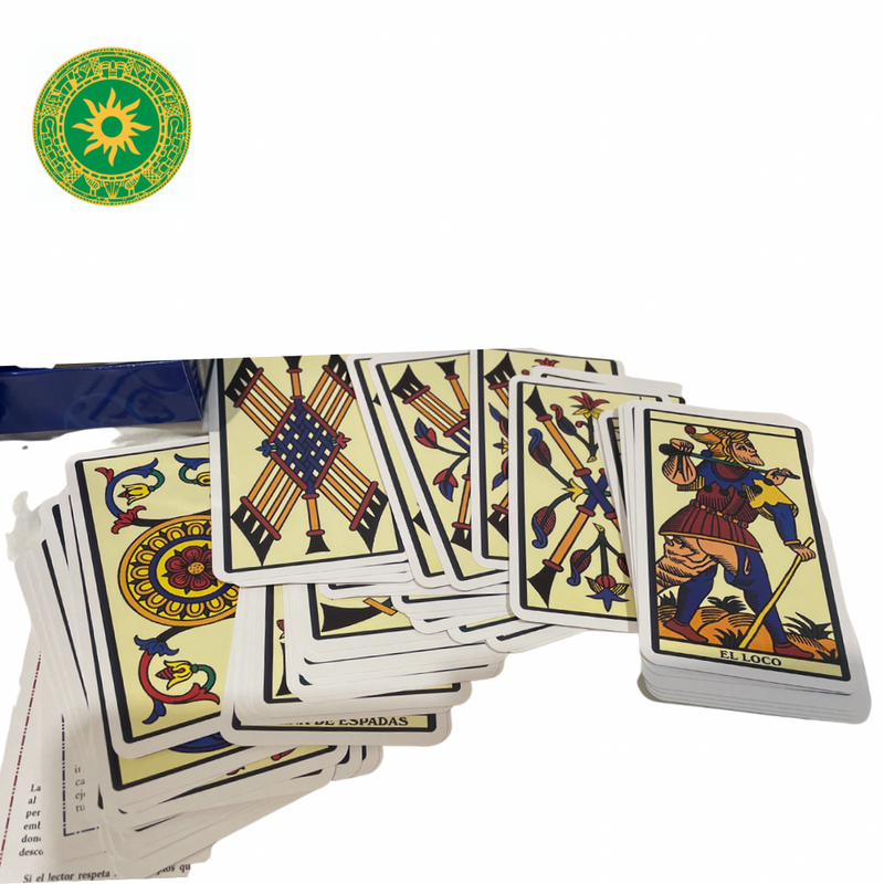 Carta Tarot de Marsella con libro.
