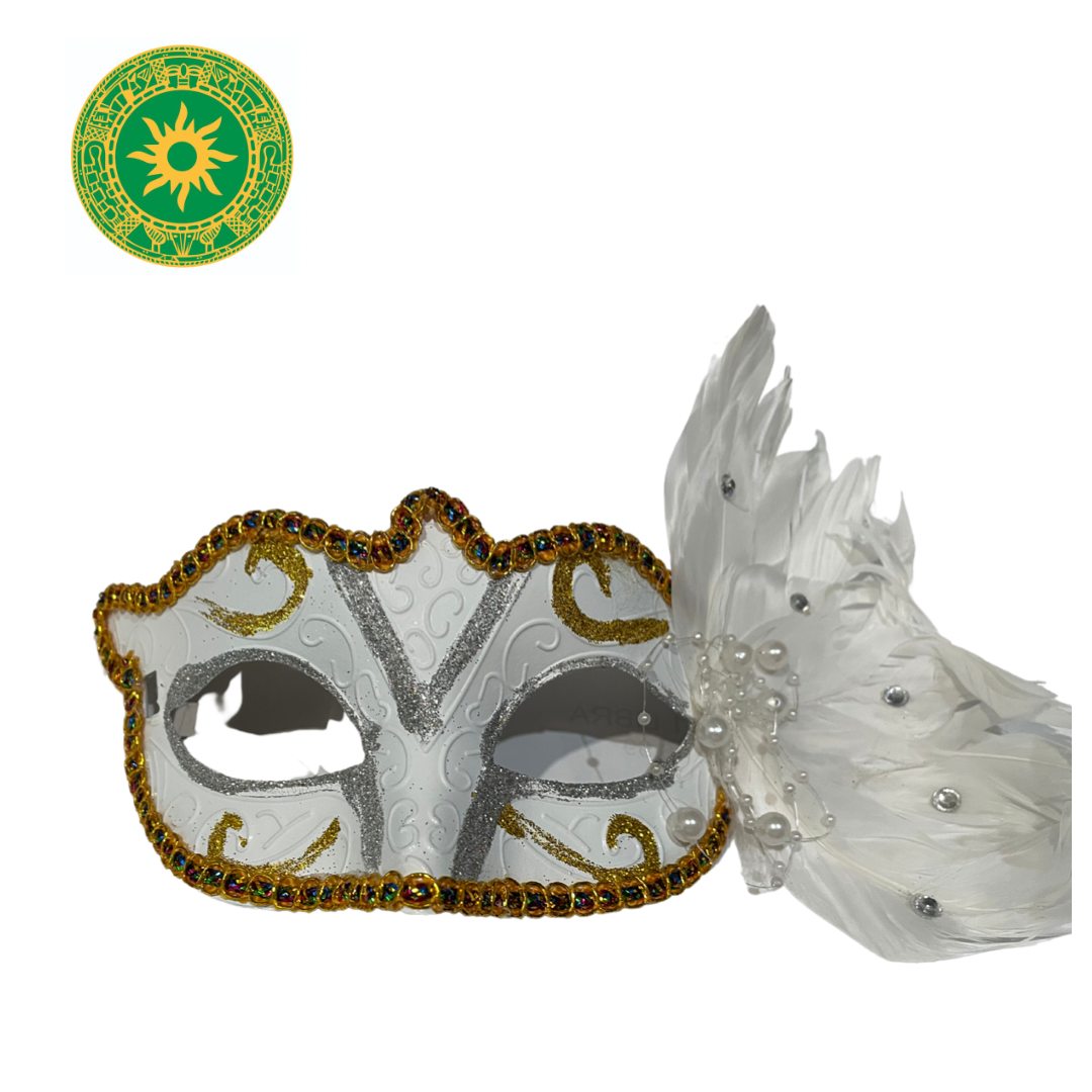 CARETA CON CASCABELES